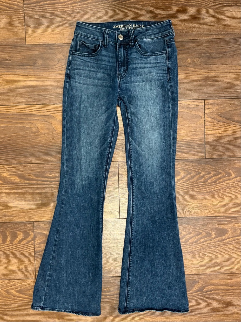 American Eagle Hi-Rise Artist Super Stretch Flare Jeans, Size 2